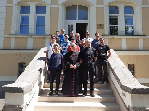 Gospićko-senjska biskupija - Splitski sjemeništarci posjetili Gospićko-senjsku biskupiju