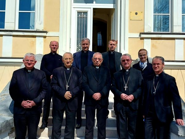 U Gospiću održana sjednica biskupa Riječke metropolije