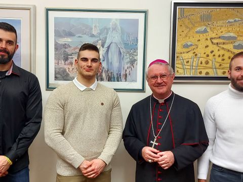 Gospićko-senjska biskupija - Biskup Križić primio mladog sportaša Rina Mašića