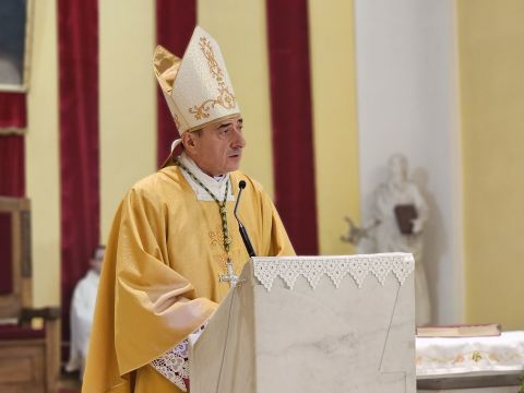 Gospićko-senjska biskupija - Misu Večere Gospodnje na Veliki četvrtak predvodio biskup Marko Medo