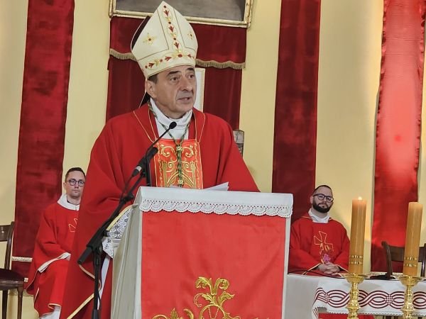 Svečano misno slavlje Cvjetnice u Gospiću Svečano misno slavlje Cvjetnice u Gospiću