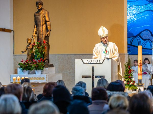 Biskup Medo otvorio jubilejsku godinu u Josipovu svetištu u Karlovcu