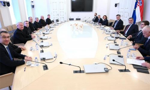 Gospićko-senjska biskupija - Održan redoviti polugodišnji sastanak Hrvatske biskupske konferencije i Vlade RH