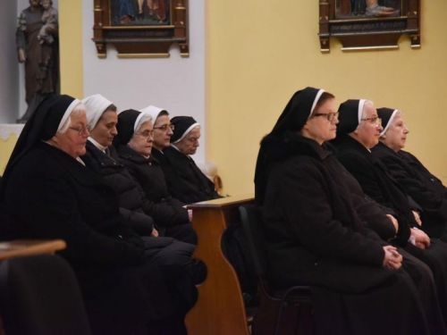 Slušati i motriti Boga i biti Njegovi svjedoci u svijetu