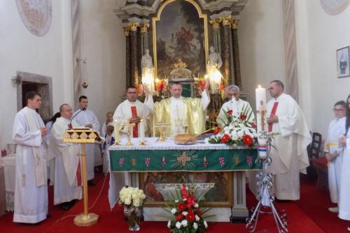Vlč. Ante Luketić proslavio 25 godina svećeništva