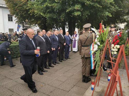 Gospić: Biskup Križić predvodio je misno slavlje prigodom 26. obljetnice VRO Medački džep