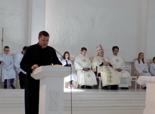Udbina: Biskup Bogović predvodio misu za Domovinu
