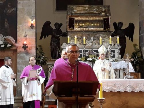 Zadar: Biskup Križić predvodio pjevanu Večernju uoči svetkovine sv. Šime