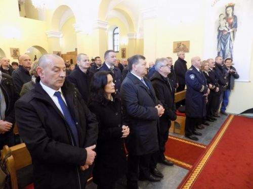 Slunj: biskup Bogović predvodio misu na 28. obljetnicu progonstva Slunjana