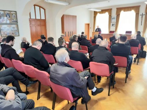 Gospić: Korizmeni susret svećenika Gospićko-senjske biskupije
