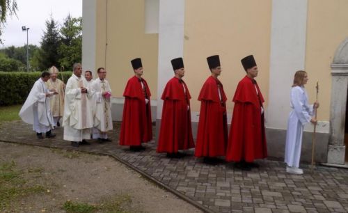 Biskup Bogović predvodio svetu misu na Dan Grada Slunja