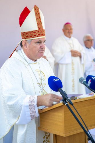 Biskup Križić u Zrinu: “Puno je bolje biti žrtva nego biti zločinac”