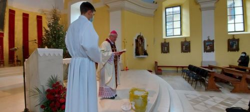 Biskup Križić na Bogojavljenje predvodio svetu misu u gospićkoj Katedrali
