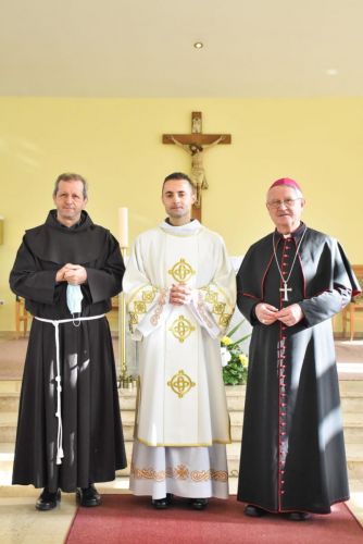 Biskup Križić u Gračacu za đakona zaredio fra Nikolu Žulja