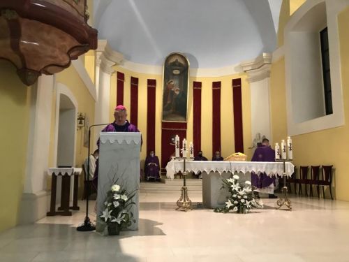 MISA U GOSPIĆU TRIDESET DANA NAKON PREMINUĆA POKOJNOG BISKUPA MILE BOGOVIĆA