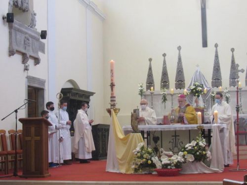 Biskup Križić na Uskrs u Senju: “Uskrs je blagdan u koji se slavi rođenje novog života i novoga svijeta”