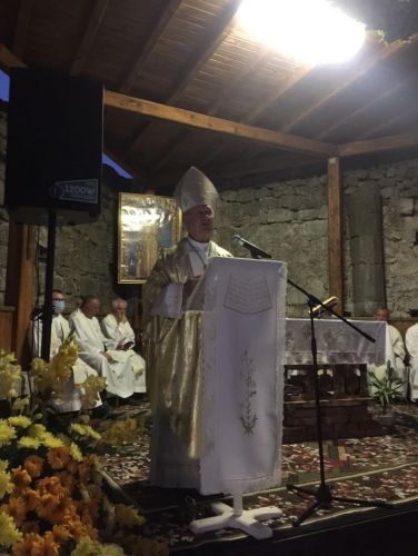 Biskup Križić predvodio u Oštarijama vigiliju svetkovine Uznesenja BDM
