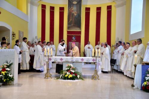 GOSPIĆKO-SENJSKA BISKUPIJA POČELA JE SINODU PASTIRA CRKVE I BOŽJEG NARODA