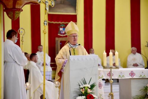 GOSPIĆKO-SENJSKA BISKUPIJA POČELA JE SINODU PASTIRA CRKVE I BOŽJEG NARODA