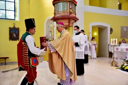 GOSPIĆKO-SENJSKA BISKUPIJA POČELA JE SINODU PASTIRA CRKVE I BOŽJEG NARODA