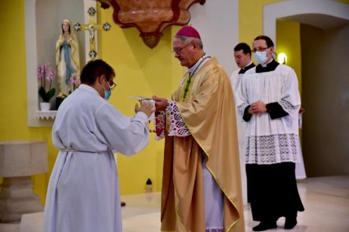 GOSPIĆKO-SENJSKA BISKUPIJA POČELA JE SINODU PASTIRA CRKVE I BOŽJEG NARODA
