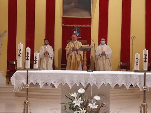 Biskup Križić na Svijećnicu predvodio misno slavlje u gospićkoj Katedrali