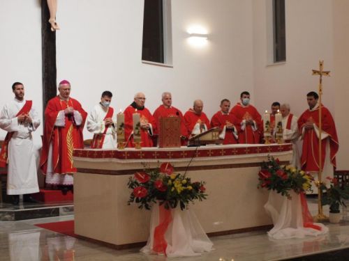 Biskup Križić predvodio Stepinčevo na Bilom brigu u Zadru