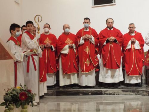 Biskup Križić predvodio Stepinčevo na Bilom brigu u Zadru