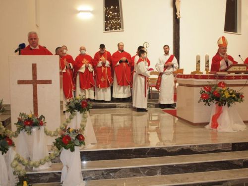 Biskup Križić predvodio Stepinčevo na Bilom brigu u Zadru
