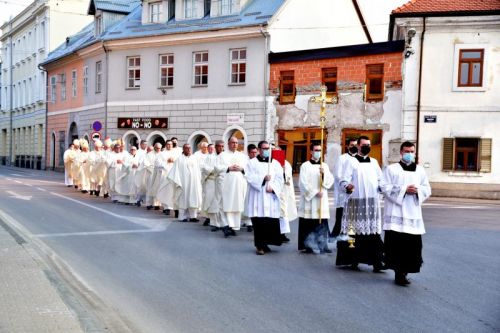 Svečanim misnim slavljem proslavljena svetkovina Blagovijesti u Gospiću