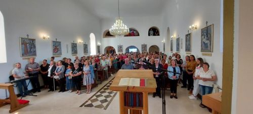 Lički Novi: Biskup Križić predvodio proslavu župne svetkovine sv. Antuna i blagoslov novog Križnog puta