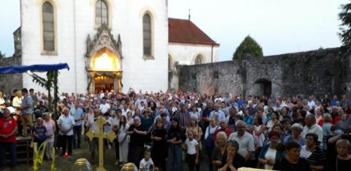     PROSLAVA UOČI VELIKE GOSPE U OŠTARIJAMA