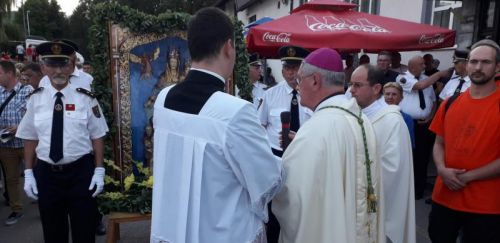     PROSLAVA UOČI VELIKE GOSPE U OŠTARIJAMA