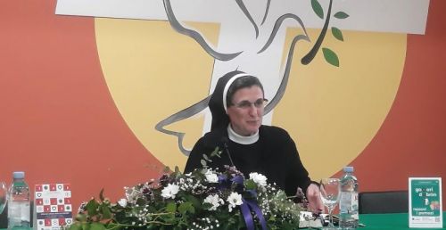 Lički Osik: Održan godišnji susret svećenika i volontera župnih Caritasa