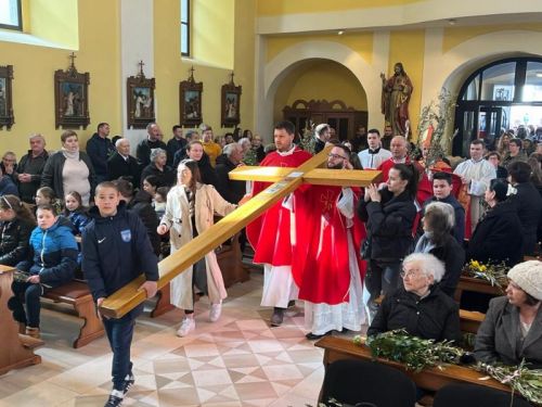 Gospić: Biskup Križić predvodio misno slavlje na Cvjetnicu