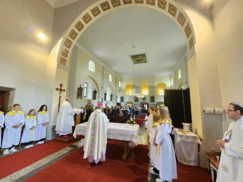 Nadbiskup Križić na proslavi župne svetkovine BDM od sv. Krunice u Ličkom Lešću