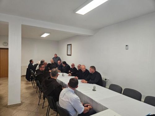Susret mons. Zdenka Križića sa svećenicima Gospićko-senjske biskupije