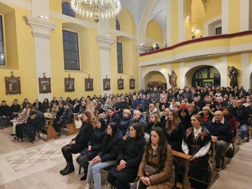 Misa Polnoćka u gospićkoj katedrali