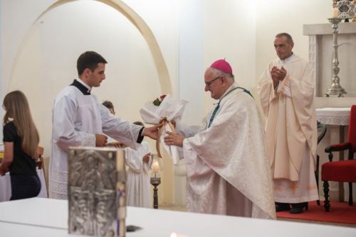 Mons. Rogić predvodio slavlje Gospe Ribarske u Senju