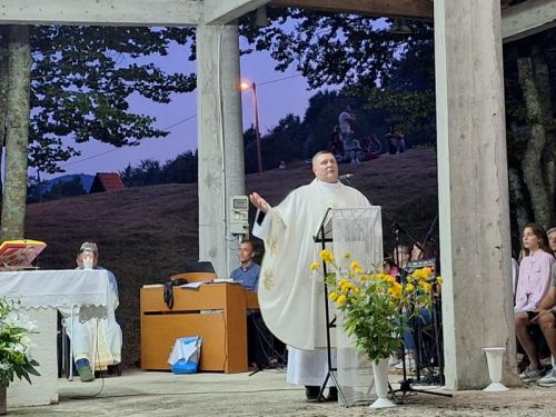 Uočnica Velikoj Gospi na Krasnu