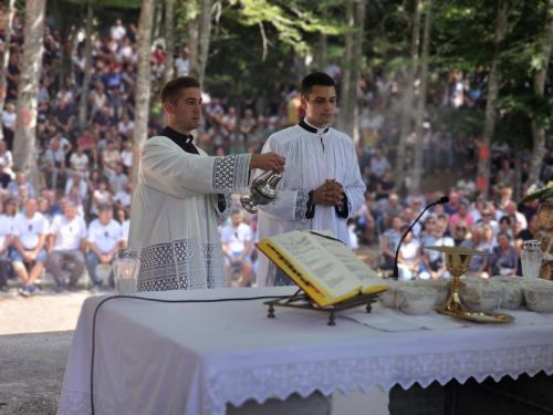 Proslava Uznesenja Blažene Djevice Marije u svetištu na Krasnu 2024.