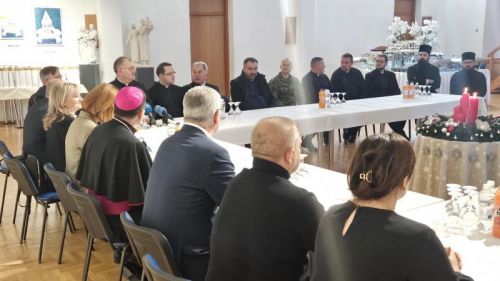 Biskup Marko Medo na božićnom primanju karlovačke županice i karlovačkog gradonačelnika