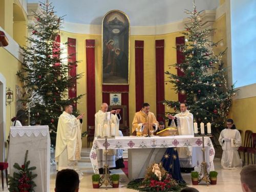 Biskup Marko Medo u Gospiću otvorio Jubilarnu godinu u Gospićko-senjskoj biskupiji