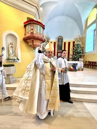 Biskup Marko Medo u Gospiću otvorio Jubilarnu godinu u Gospićko-senjskoj biskupiji