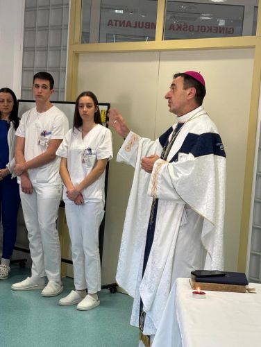 Biskup Medo na Svjetski dan bolesnika slavio misu u OB Gospić