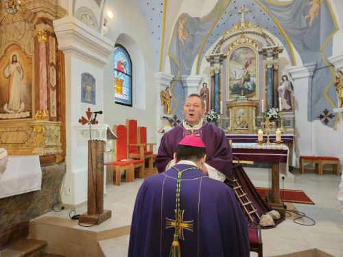 Biskup Medo u kanonskoj vizitaciji župa Ogulinskog dekanata