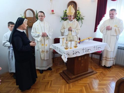Biskup Marko Medo predvodio misno slavlje u Samostanu sv. Josipa u Otočcu