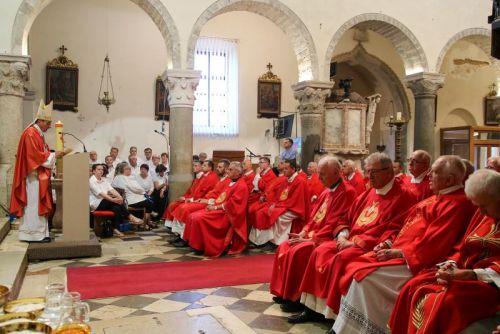 Prolavljena svetkovina sv. KVIRINA, ZAŠTITNIKA KRČKE BISKUPIJE I GRADA KRKA