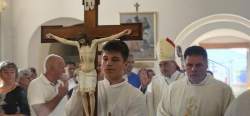 Blagoslov novog oltara i mozaika svetog Ante