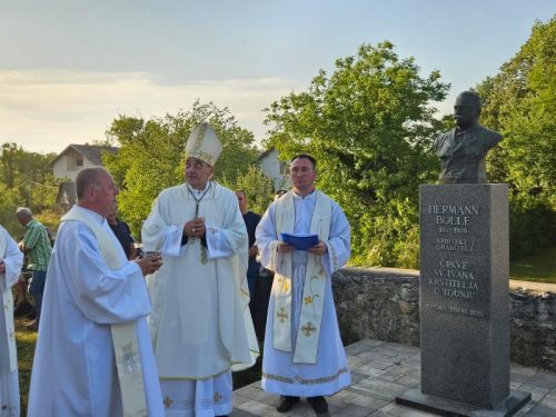 Misa bdijenja u Tounju